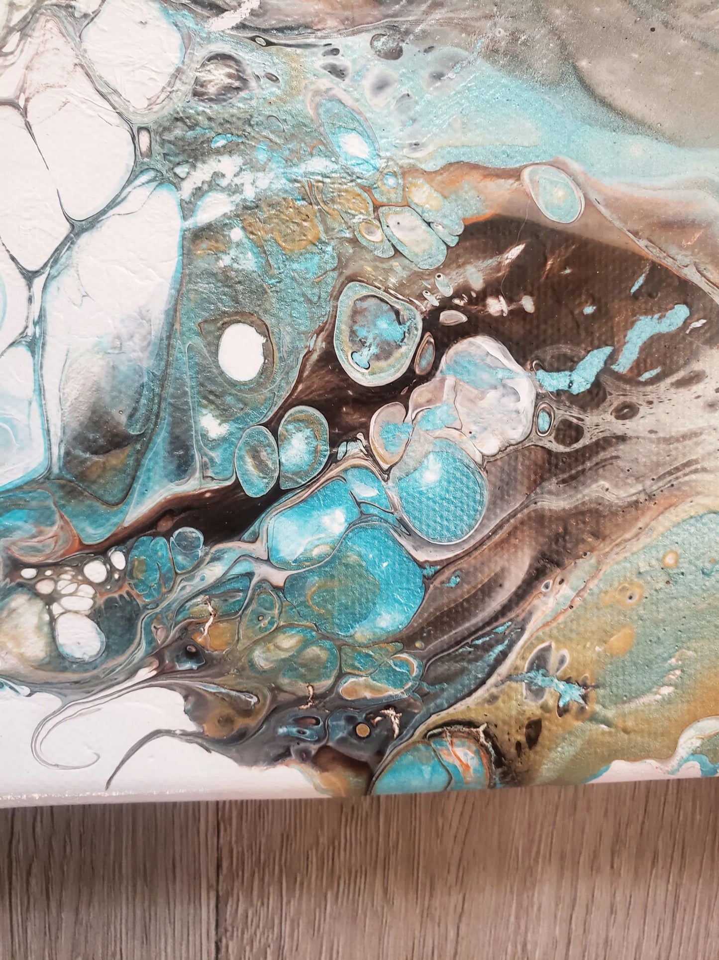 White Effervescence